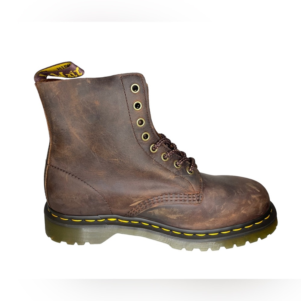 Dr. Marten’s 1460 Pascal Brown Distressed leather Size 8